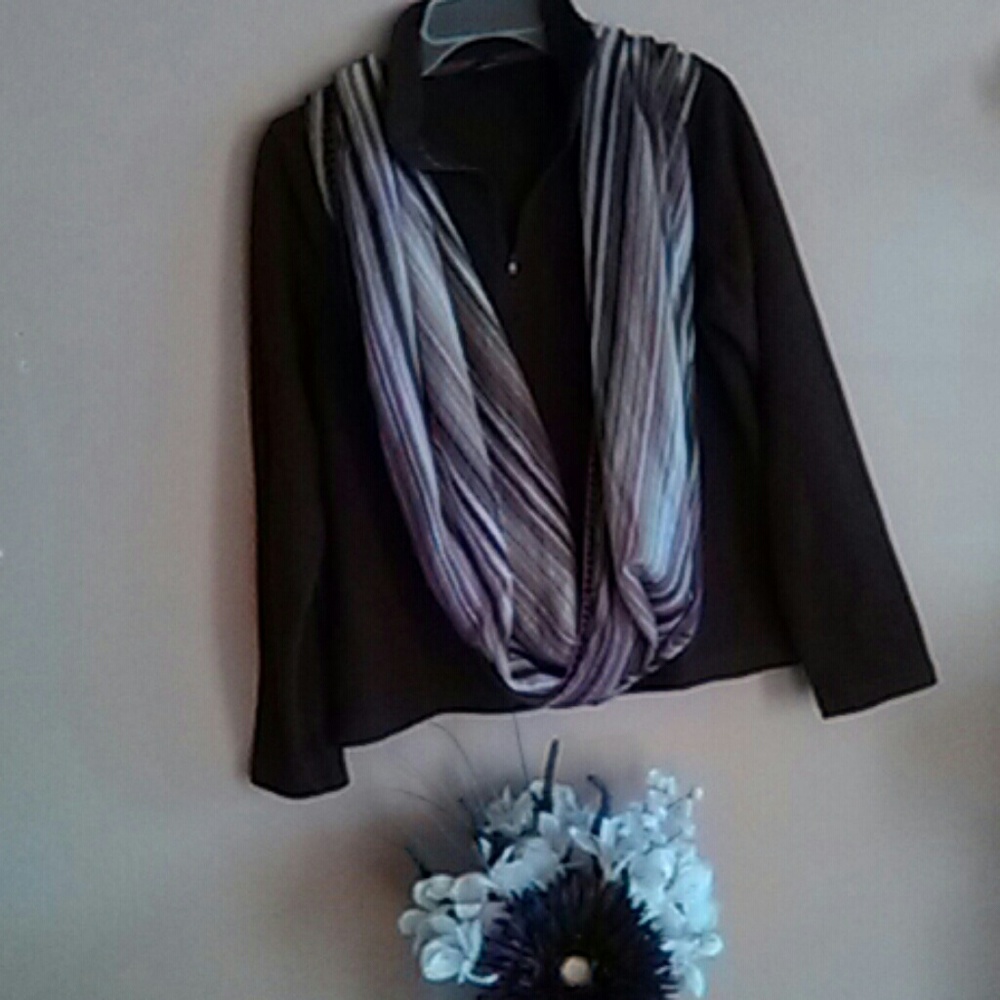 Women's Fleece Sweater-n-Scarf